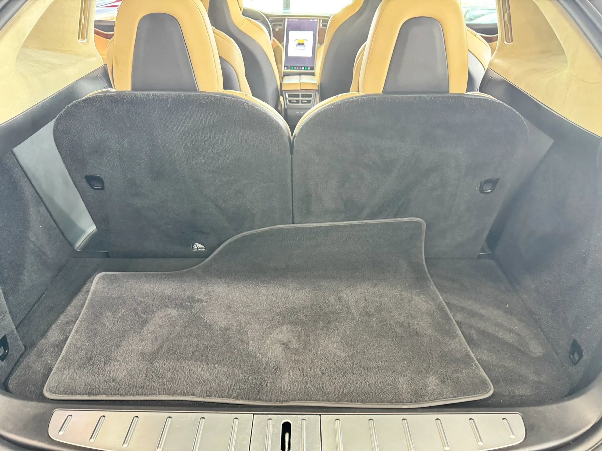 Used 2017 Tesla Model X 90D image 43