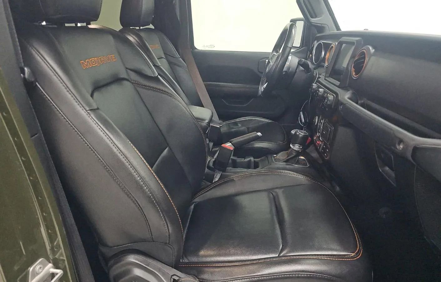 Used 2022 Jeep Gladiator Mojave w/ Cold Weather Group image 50