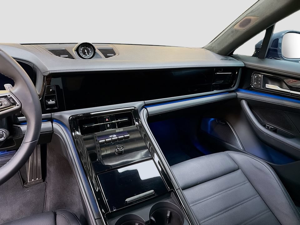 Certified 2026 Porsche Panamera GTS AWD/4WD image 26