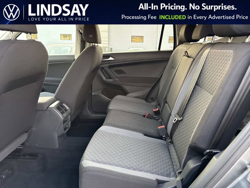 Used 2018 Volkswagen Tiguan S image 11