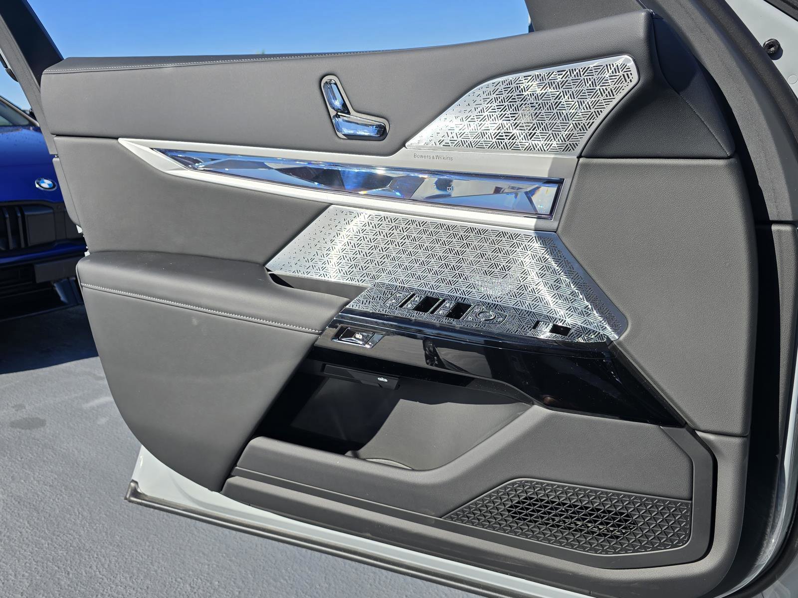 New 2025 BMW 760i xDrive image 16