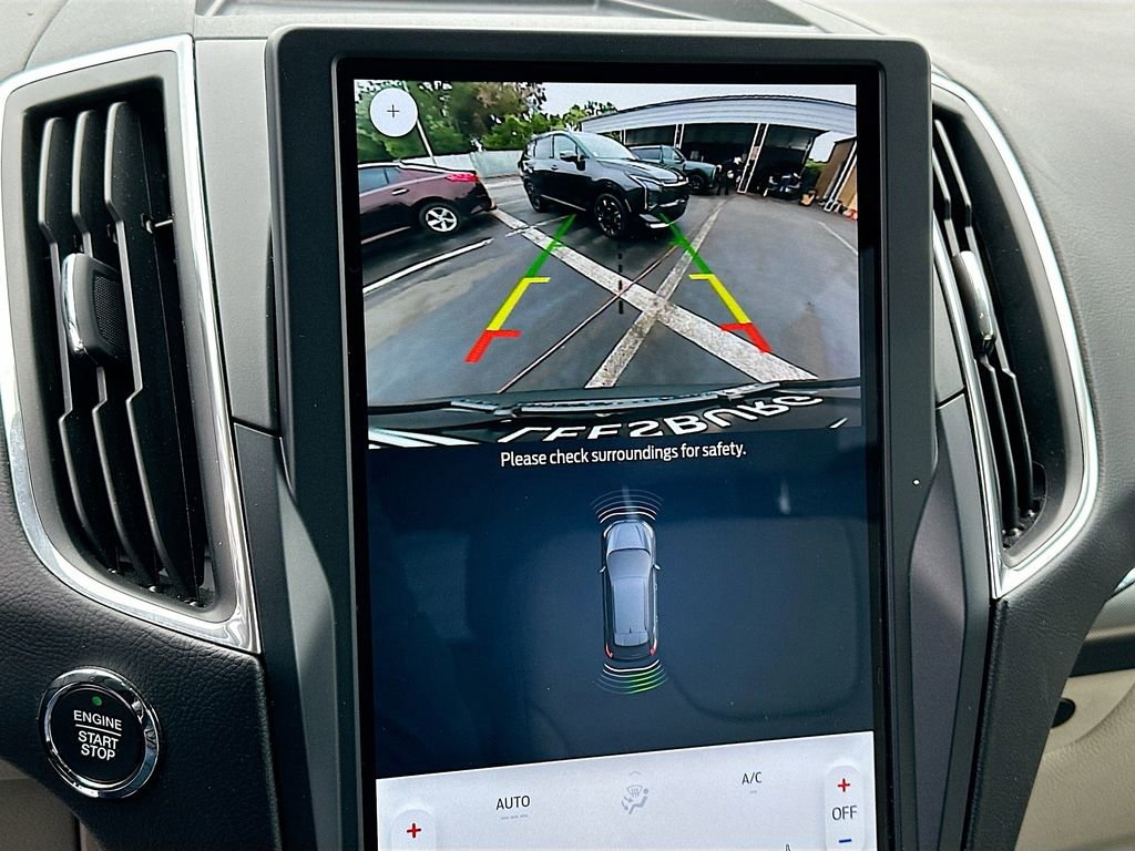 Used 2022 Ford Edge Titanium image 13