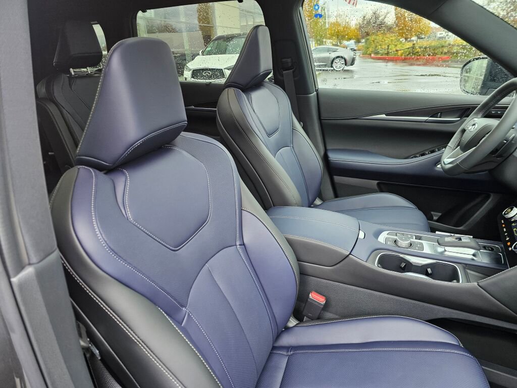 New 2026 INFINITI QX60 Sport image 12
