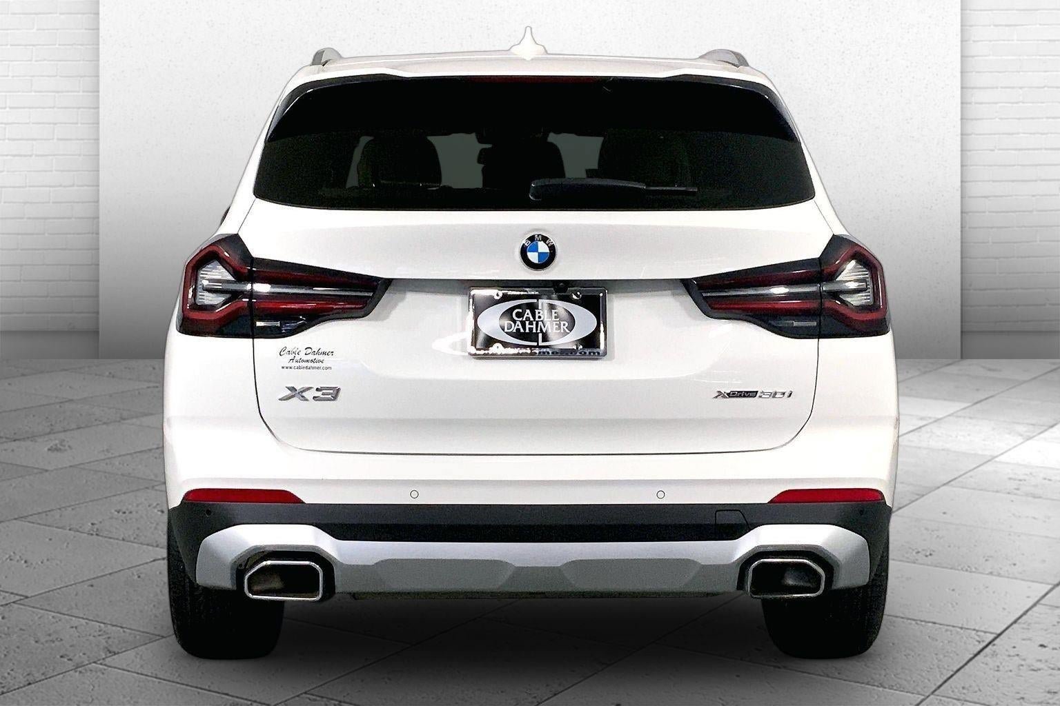 Used 2022 BMW X3 xDrive30i w/ Premium Package 2 AWD/4WD image 3