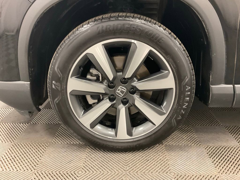 Used 2023 Honda Pilot Touring image 11