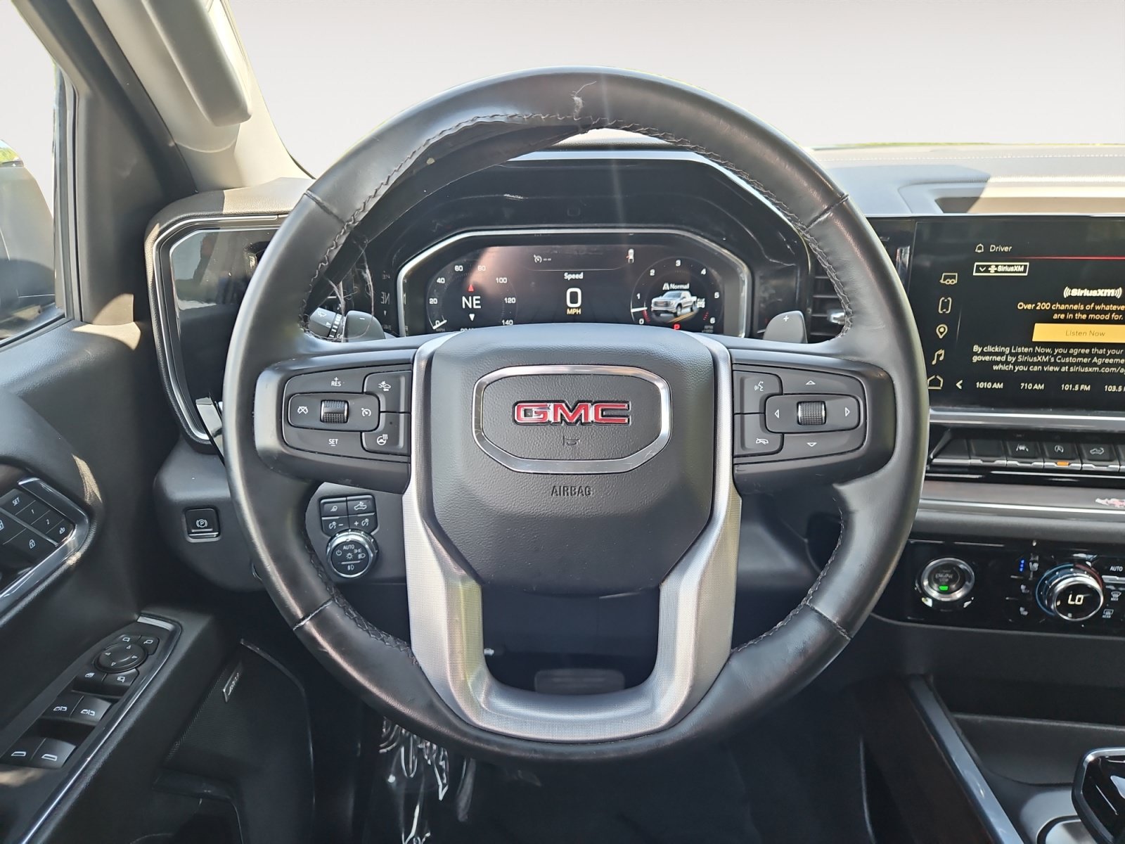 Used 2023 GMC Sierra 1500 SLT w/ SLT Premium Package AWD/4WD image 12