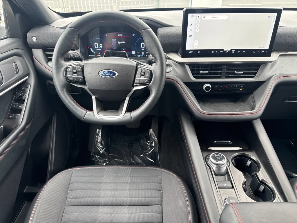 Used 2025 Ford Explorer ST-Line RWD image 13