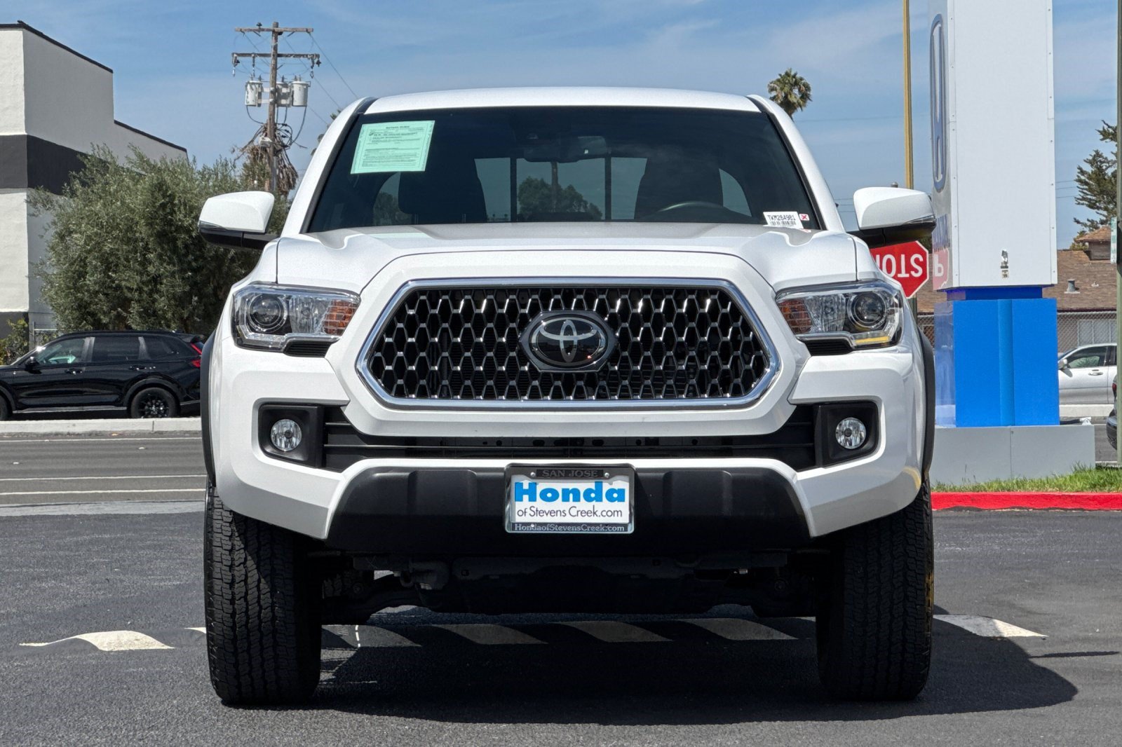 Used 2019 Toyota Tacoma TRD Off-Road w/ Technology Package AWD/4WD image 5
