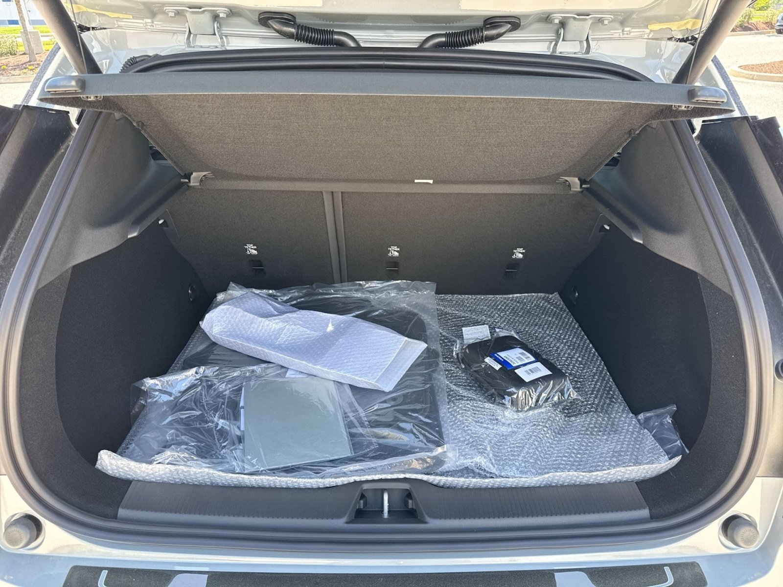 New 2026 Volvo EX30 Plus w/ Protection Package Premier AWD/4WD image 26