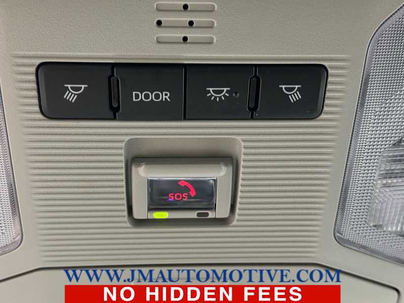 Used 2023 Toyota RAV4 Adventure image 33