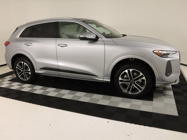 New 2026 Audi Q5 Premium AWD/4WD image 6