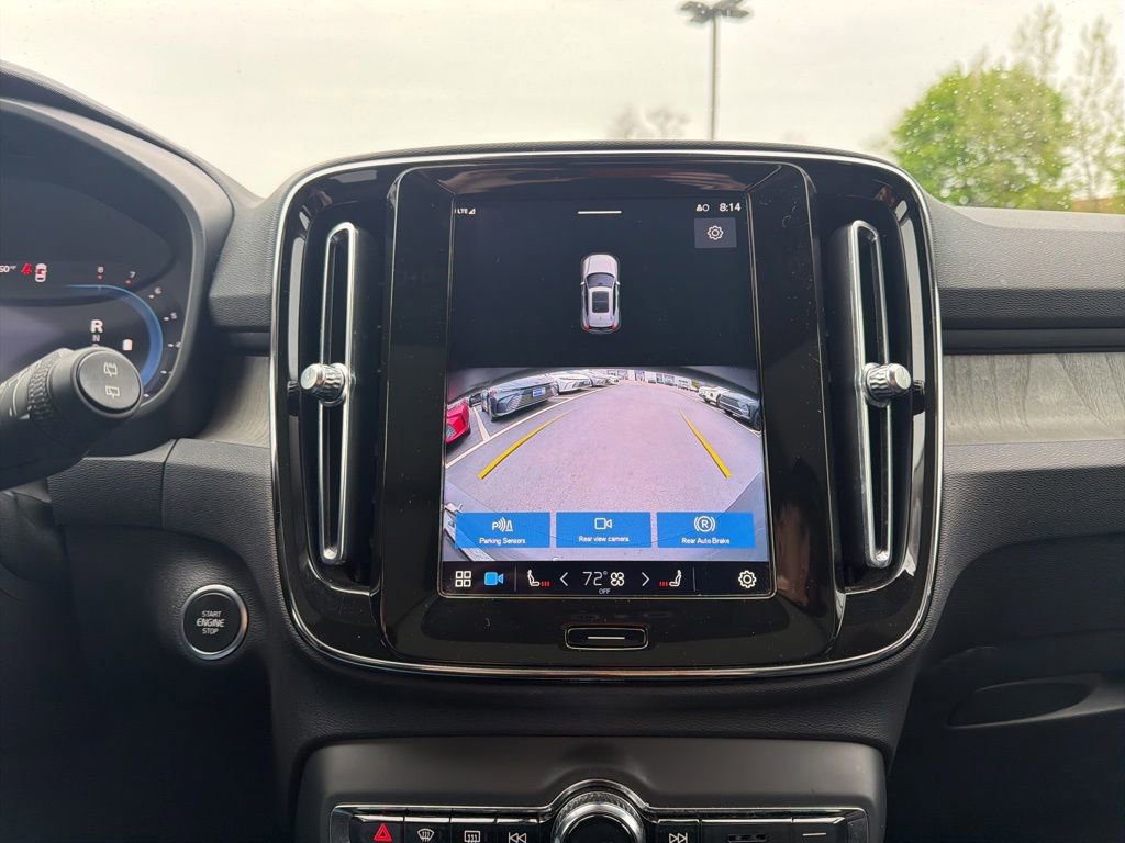 Used 2023 Volvo XC40 B5 Plus AWD/4WD image 27