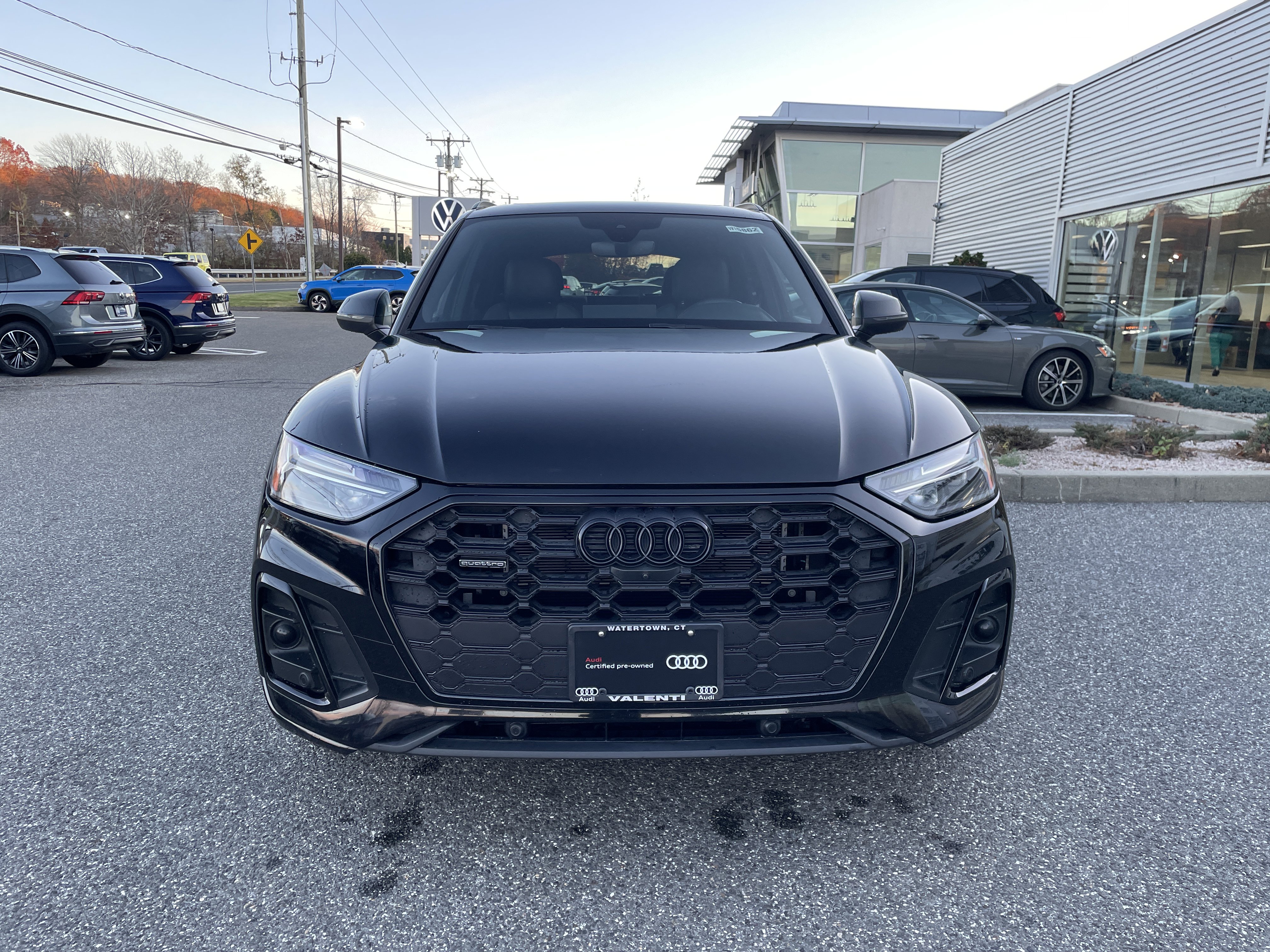 Certified 2022 Audi Q5 e Premium Plus w/ Premium Plus Package AWD/4WD image 2