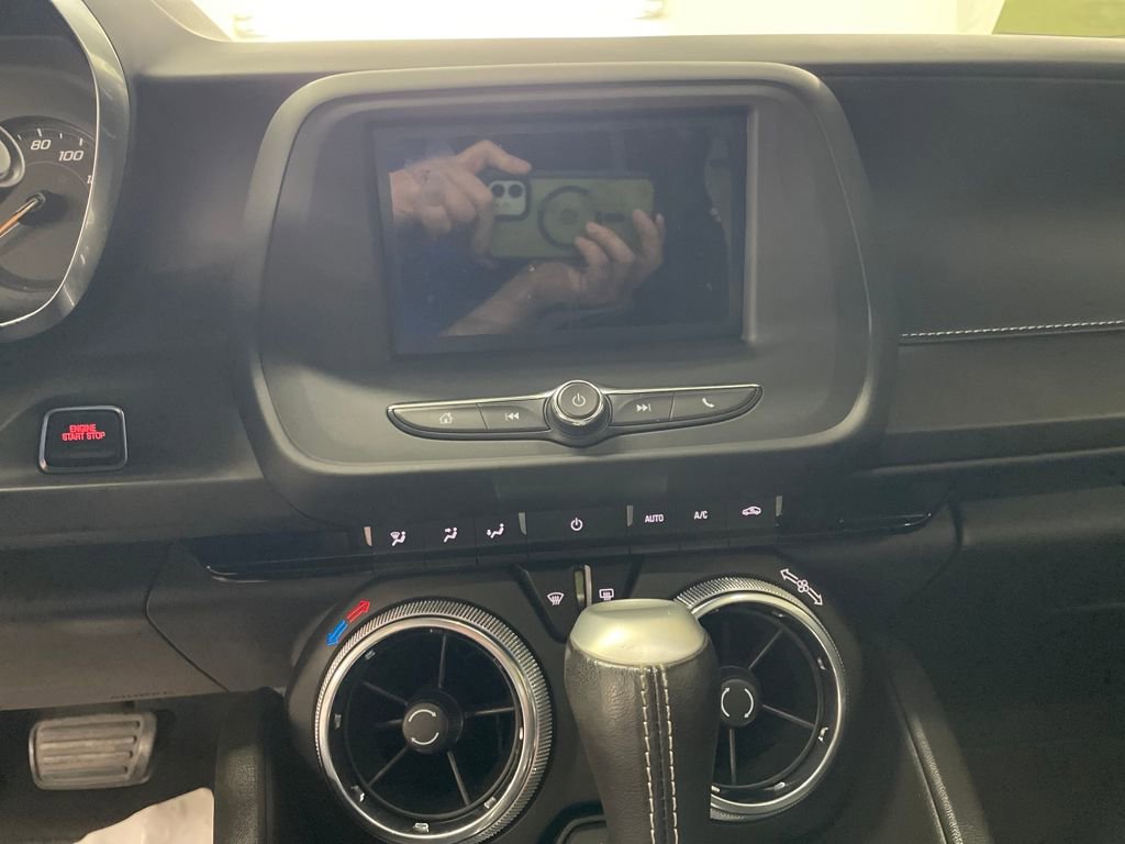 Used 2021 Chevrolet Camaro LT image 22