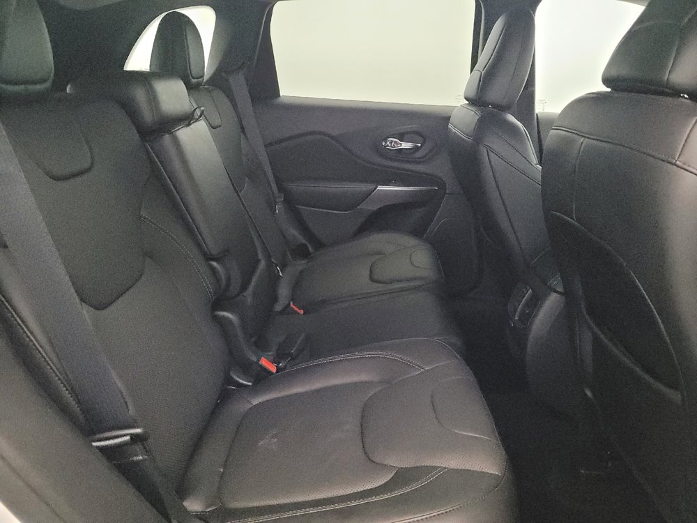 Used 2021 Jeep Cherokee Limited w/ Elite Package AWD/4WD image 19