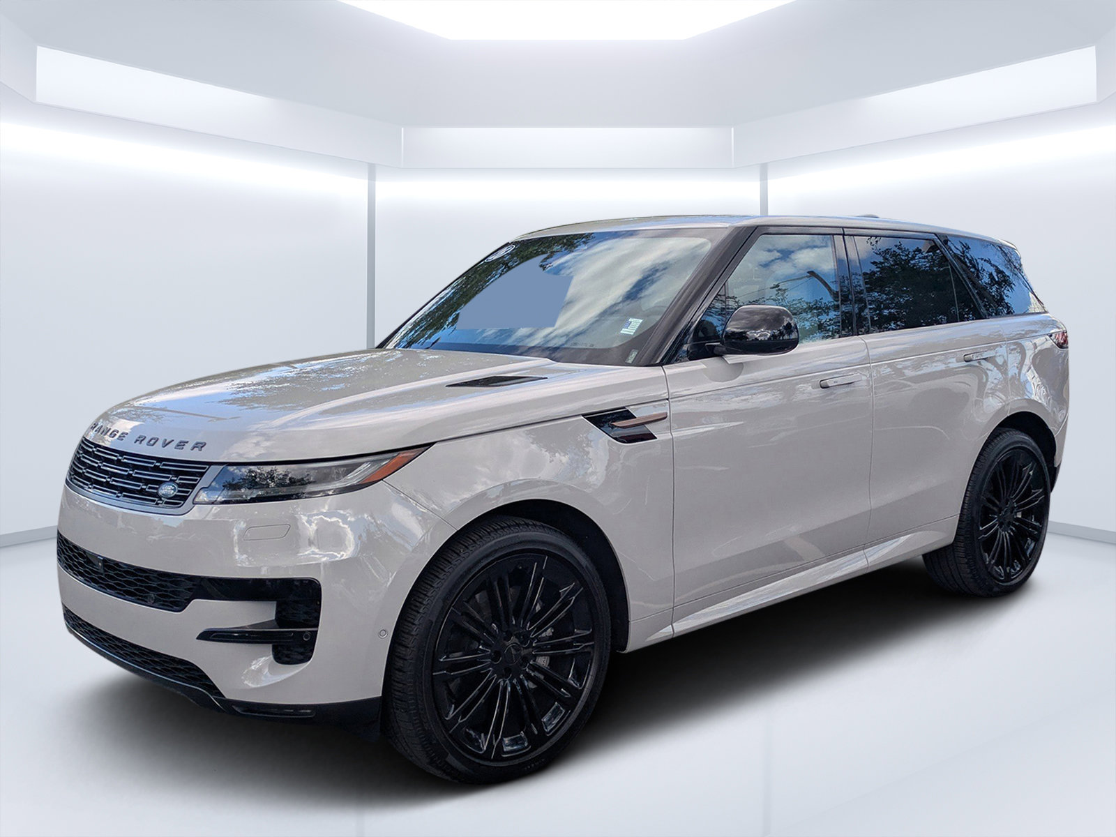 Used 2026 Land Rover Range Rover Sport SE image 10