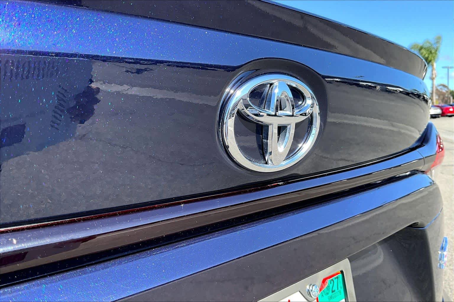 Used 2024 Toyota Corolla SE w/ SE Premium Package FWD image 29