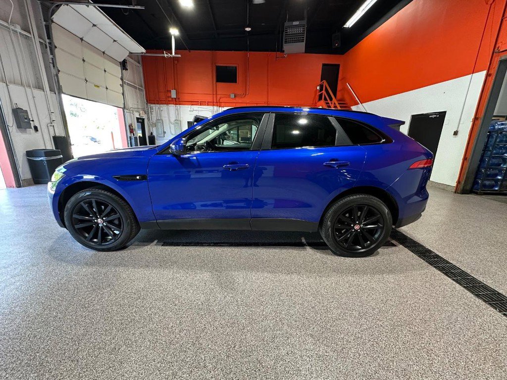 Used 2018 Jaguar F-PACE Prestige image 4
