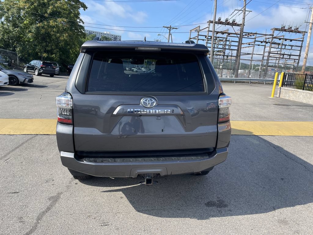 Used 2023 Toyota 4Runner SR5 Premium w/ Moonroof Package AWD/4WD image 9