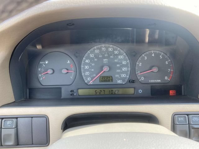 Used 1999 Volvo C70 LT FWD image 14