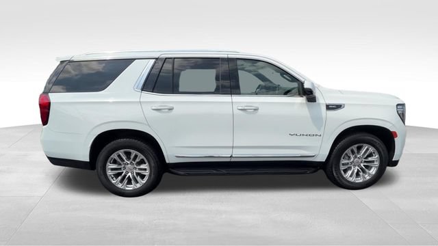 Certified 2022 GMC Yukon SLT w/ SLT Premium Package AWD/4WD image 8