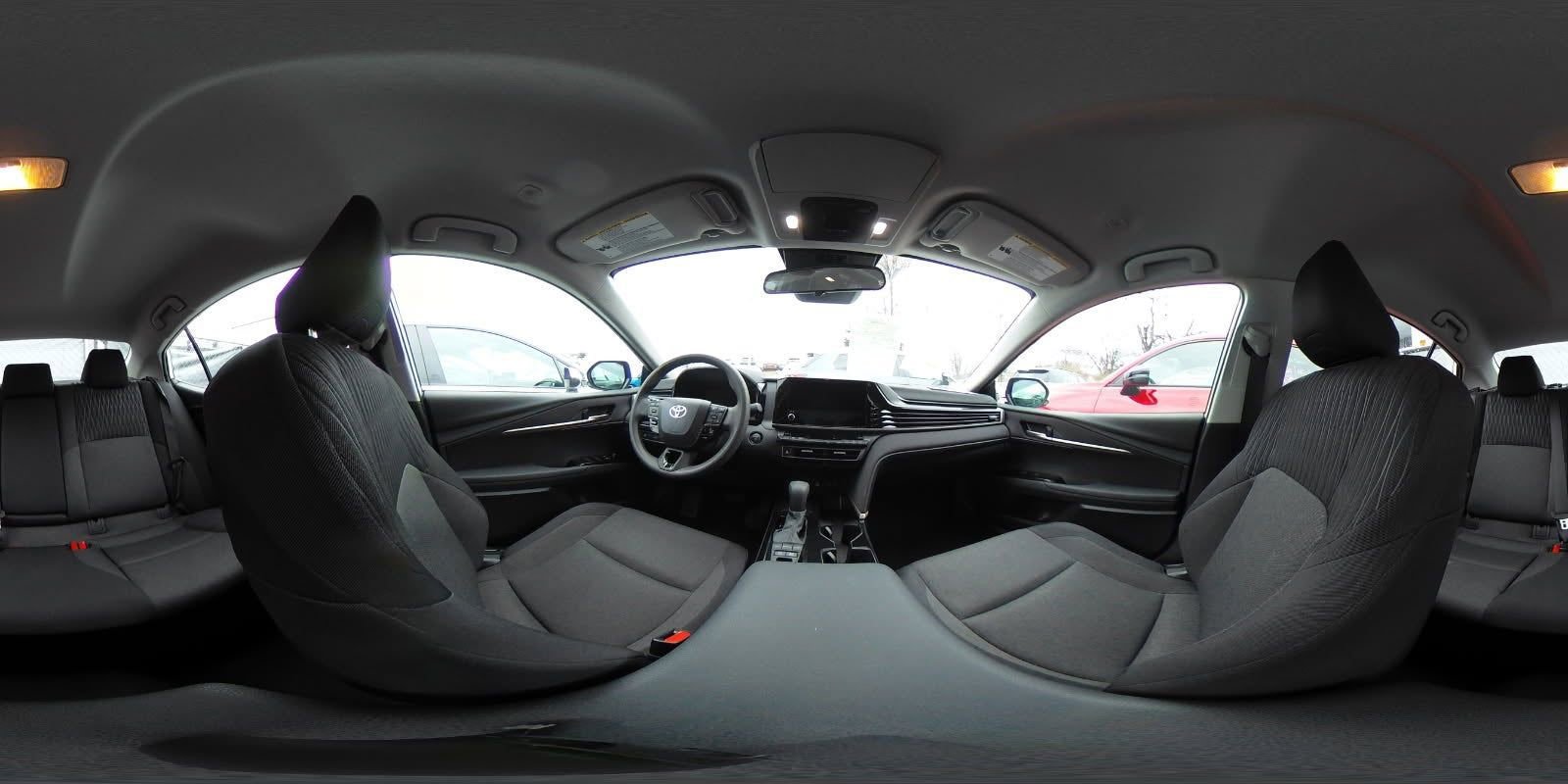 Used 2025 Toyota Camry LE image 41