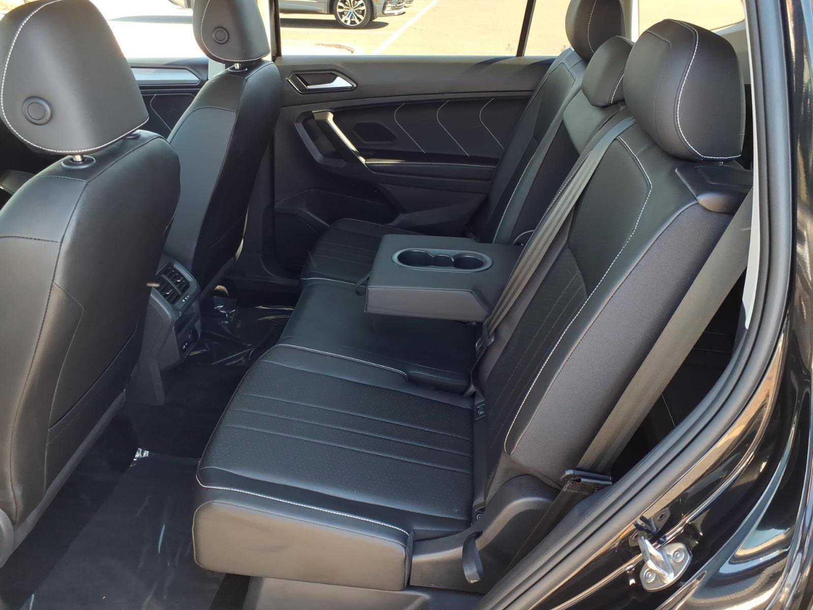 Certified 2023 Volkswagen Tiguan SE w/ Panoramic Sunroof Package image 22