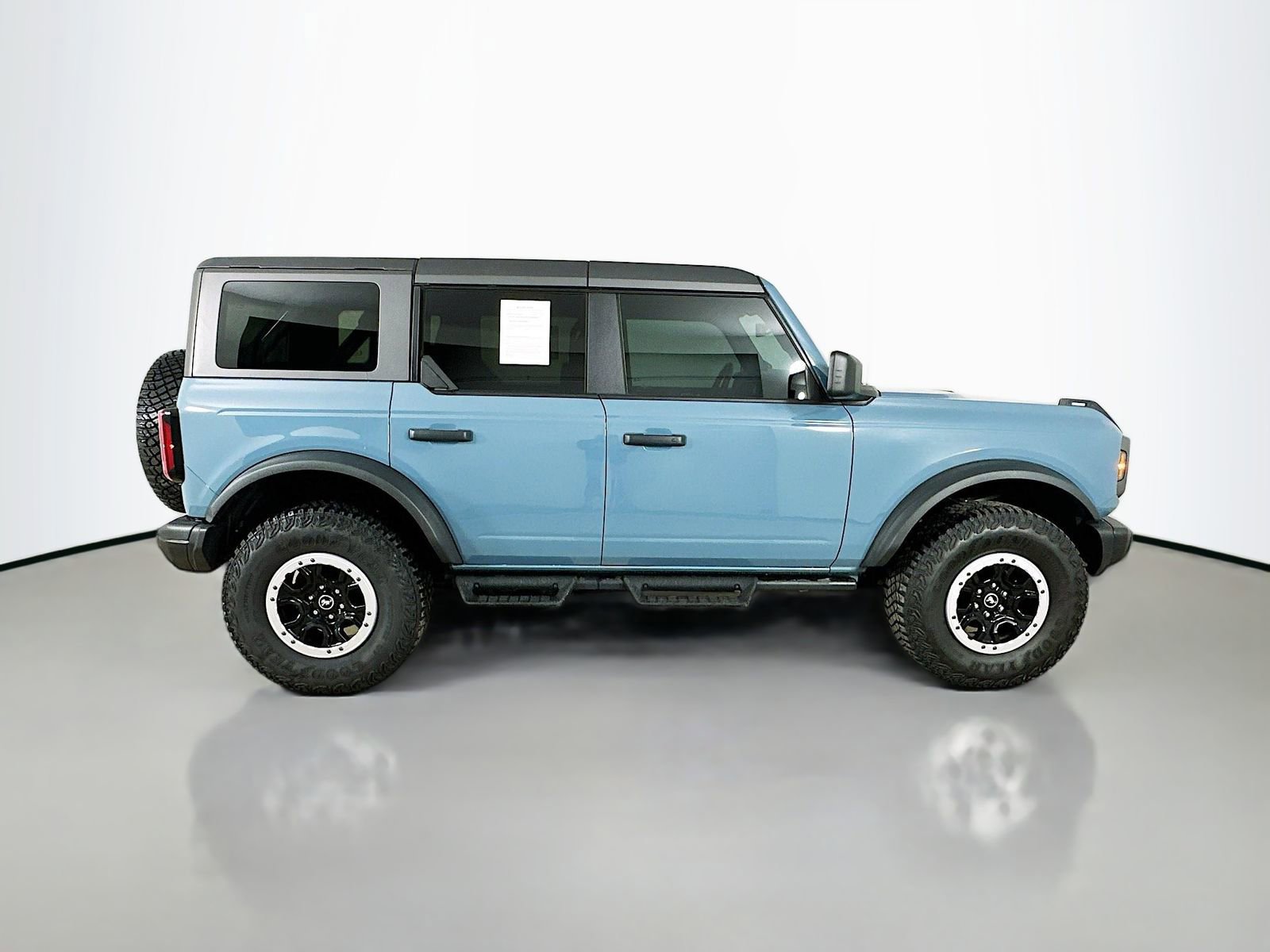 Used 2023 Ford Bronco Badlands w/ Sasquatch Package AWD/4WD image 4