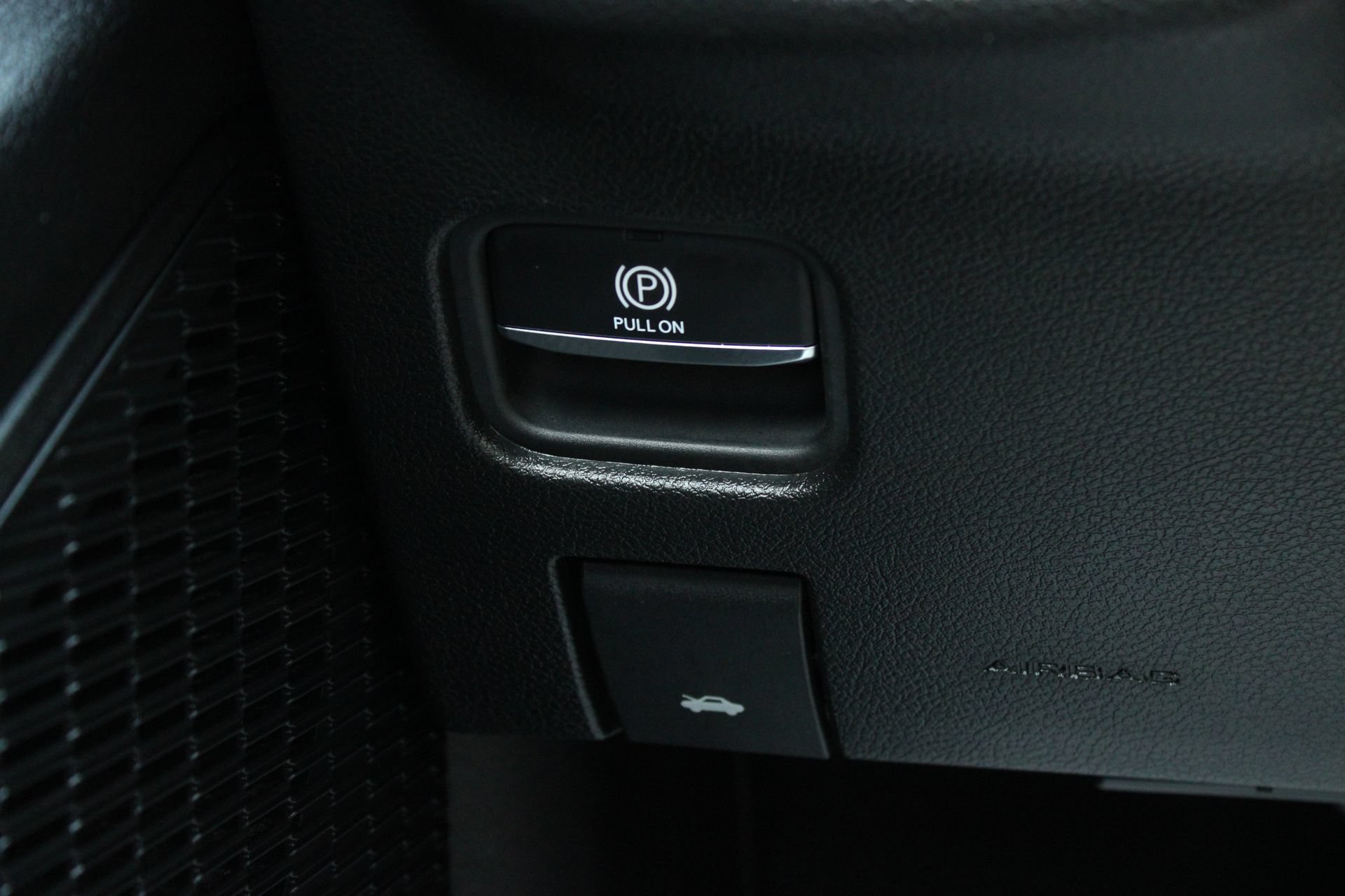 Used 2023 Jeep Grand Cherokee Altitude AWD/4WD image 29