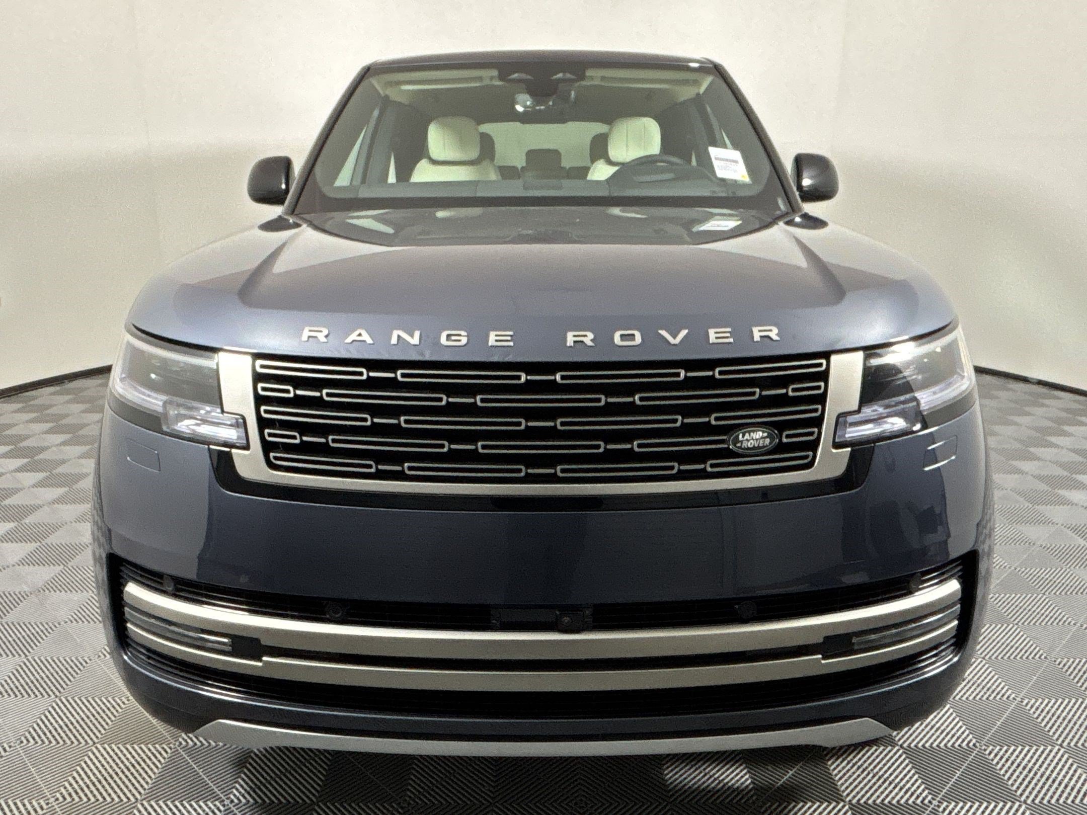 New 2026 Land Rover Range Rover Long Wheelbase SE AWD/4WD image 6