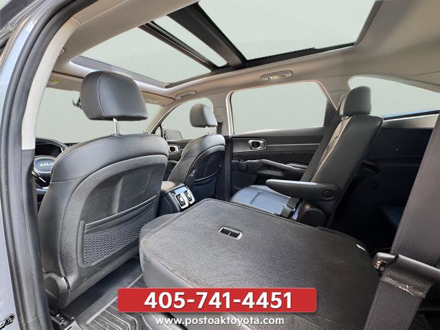 Used 2023 Kia Sorento SX AWD/4WD image 18