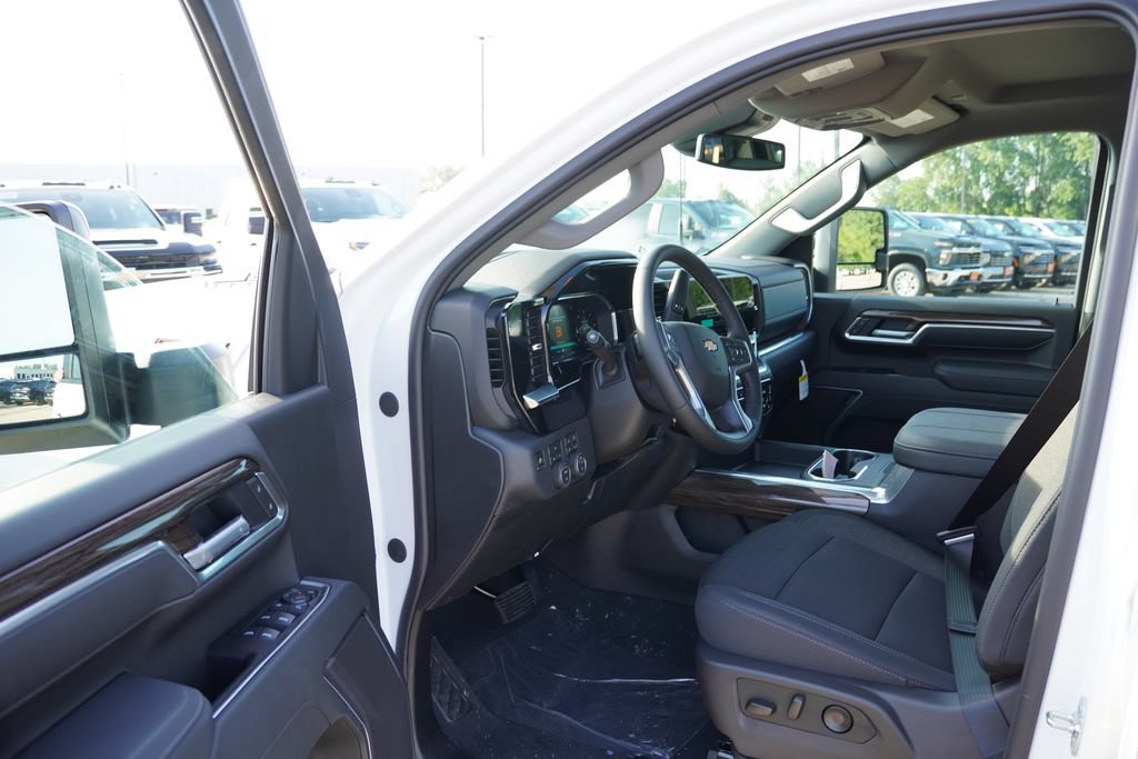 New 2026 Chevrolet Silverado 2500 LT w/ All Star Edition AWD/4WD image 10