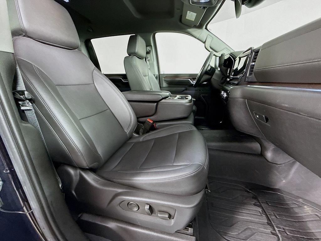 Used 2024 GMC Sierra 2500 SLT w/ Max Trailering Package image 23