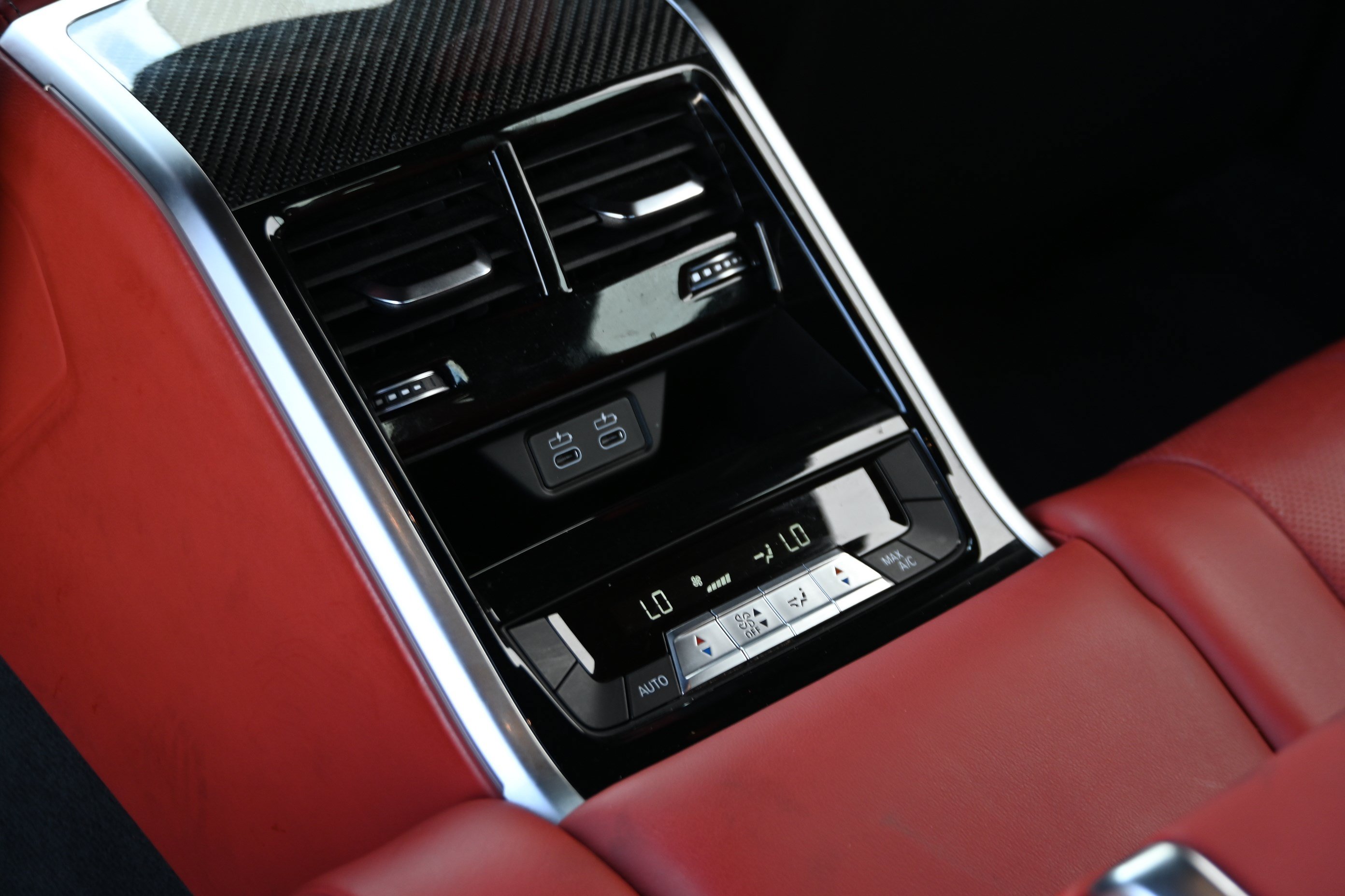 Used 2024 BMW M8 Gran Coupe xDrive Competition w/ M Carbon Exterior Package AWD/4WD image 30