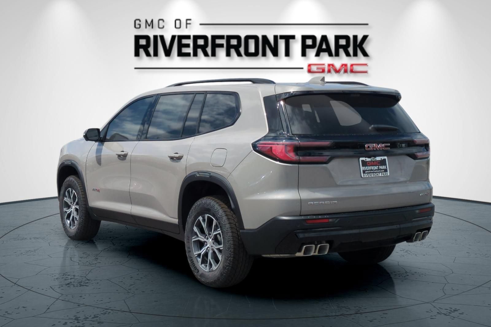 New 2026 GMC Acadia Denali w/ Super Cruise Package AWD/4WD image 5