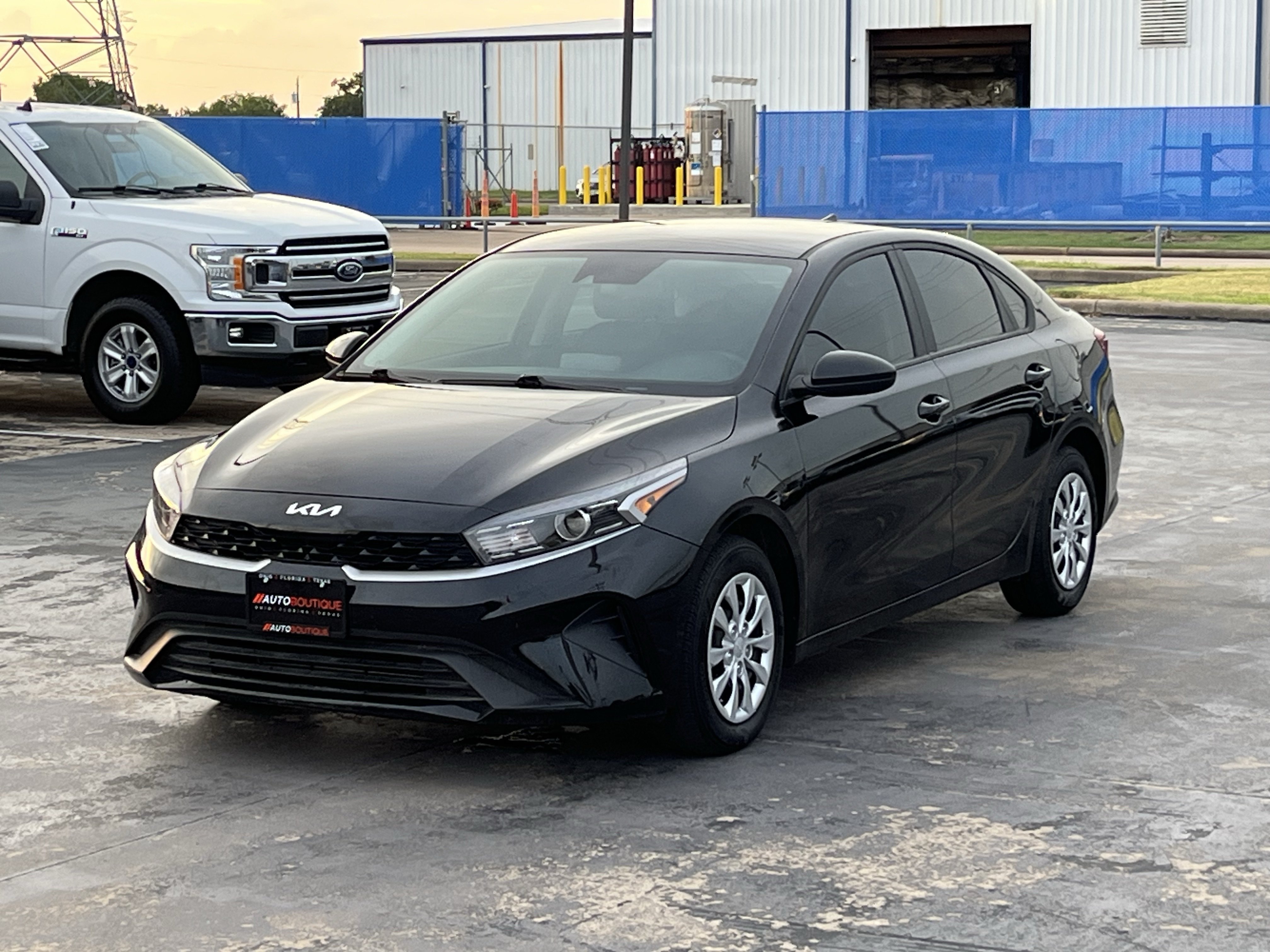 Used 2024 Kia Forte LX FWD image 3