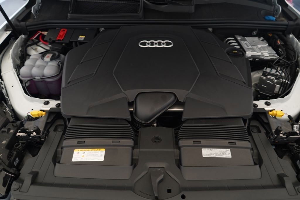 New 2026 Audi Q7 3.0T Premium Plus AWD/4WD image 12
