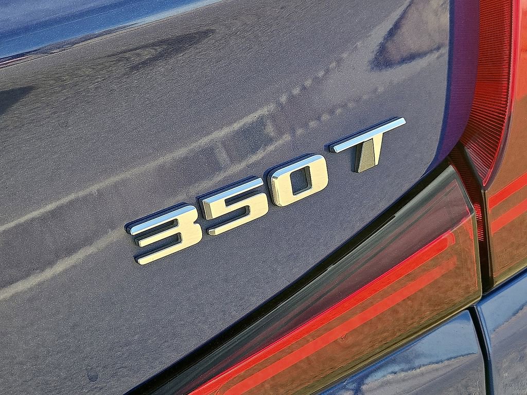 Used 2022 Cadillac XT4 Premium Luxury w/ Safety Alert Package image 13