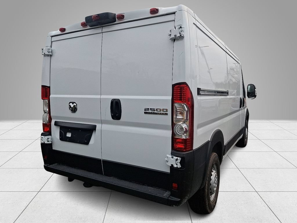 New 2026 RAM ProMaster 2500 w/ Convenience Group FWD image 4