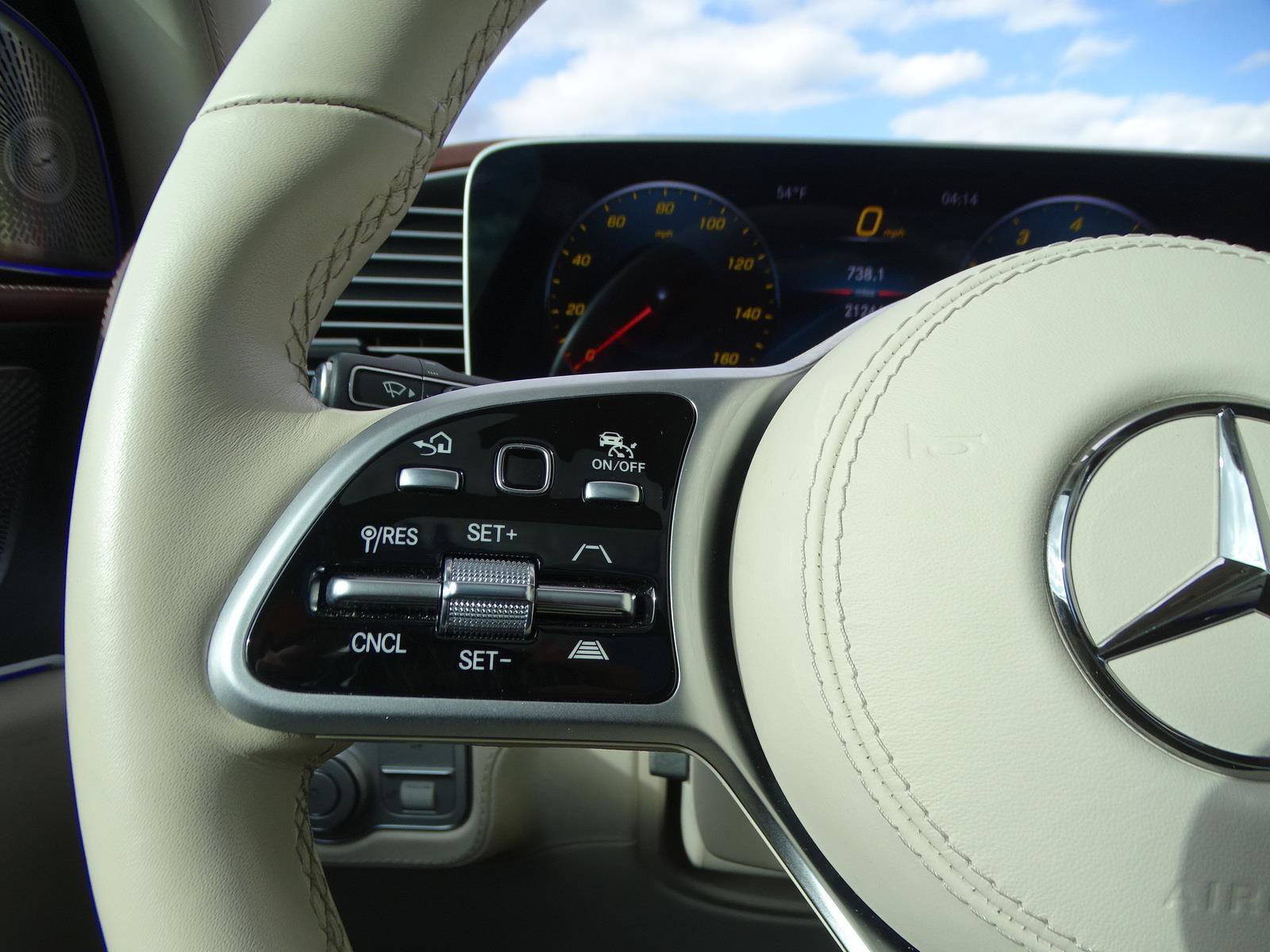 Used 2021 Mercedes-Benz Maybach GLS 600 4MATIC image 28