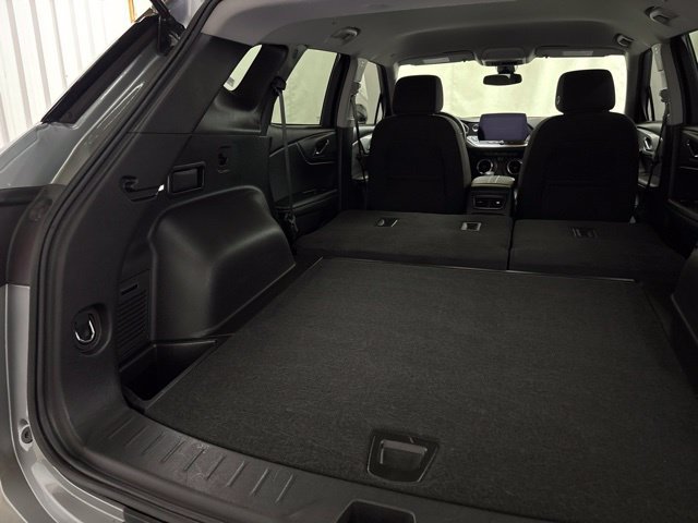Used 2025 Chevrolet Blazer LT FWD image 12