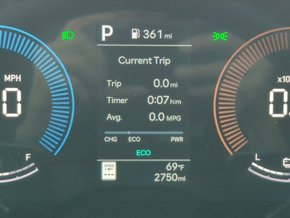 Used 2026 Hyundai Santa Fe SE AWD/4WD image 25