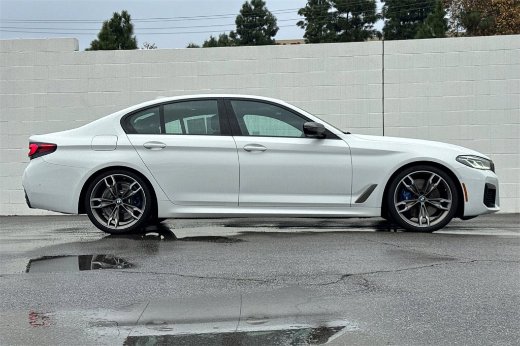Used 2023 BMW M550i xDrive image 6