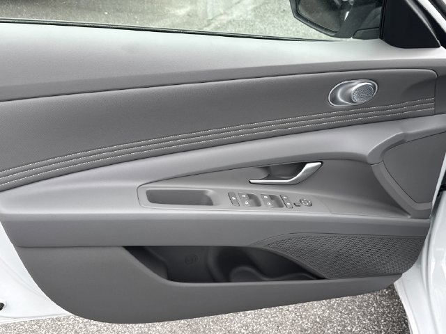 New 2026 Hyundai Elantra Sport FWD image 12