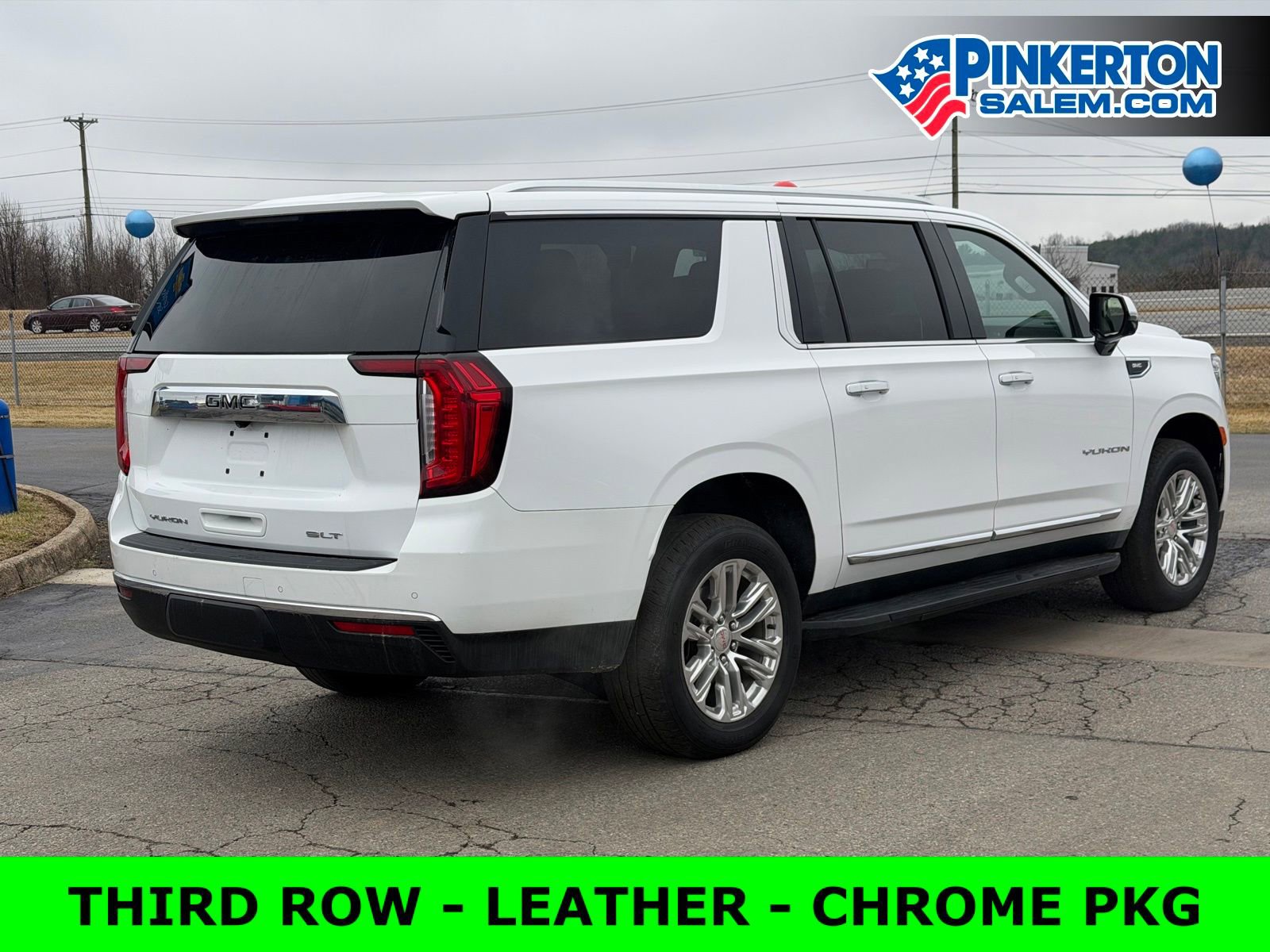 Used 2022 GMC Yukon XL SLT w/ SLT Premium Package AWD/4WD image 4