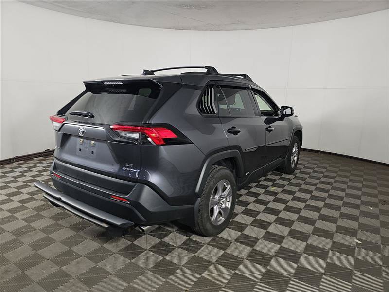 Used 2025 Toyota RAV4 LE AWD/4WD image 5