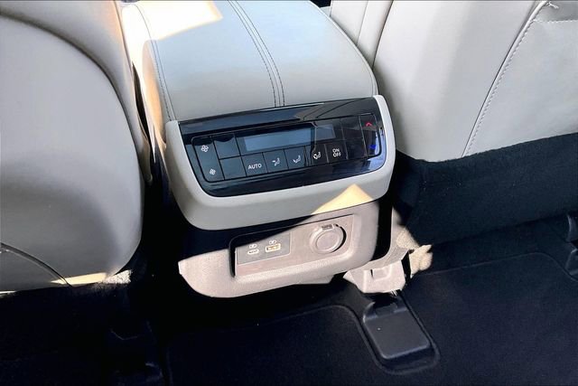 Used 2023 INFINITI QX60 Luxe w/ Cargo Package image 34