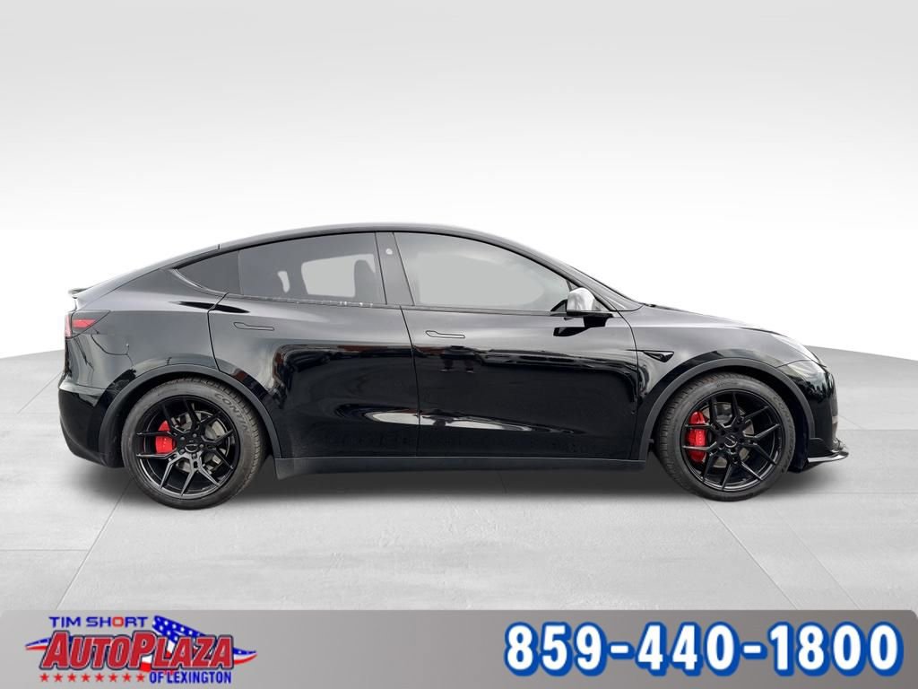 Used 2023 Tesla Model Y Performance AWD/4WD image 9