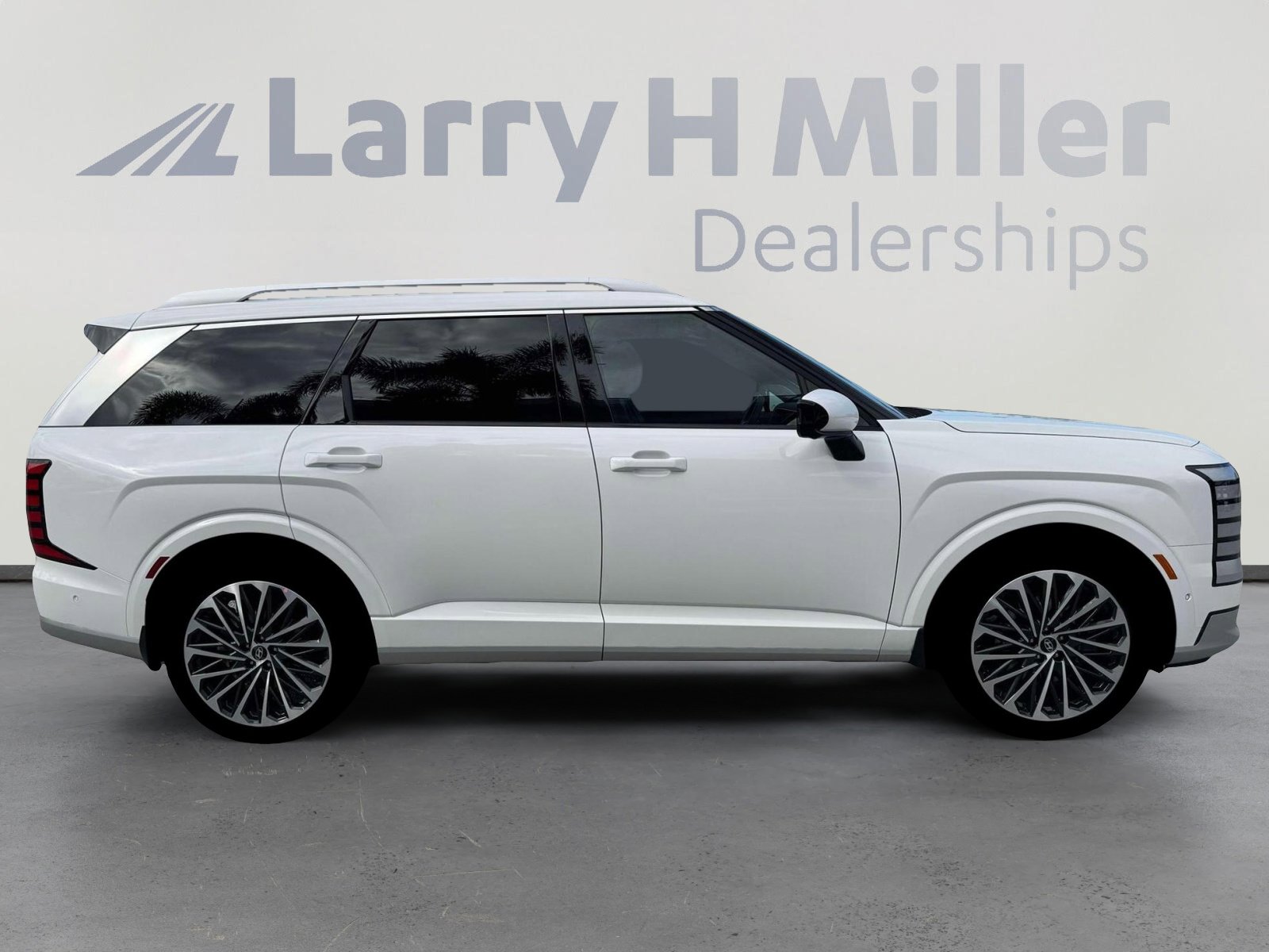 New 2026 Hyundai Palisade Calligraphy AWD/4WD image 9