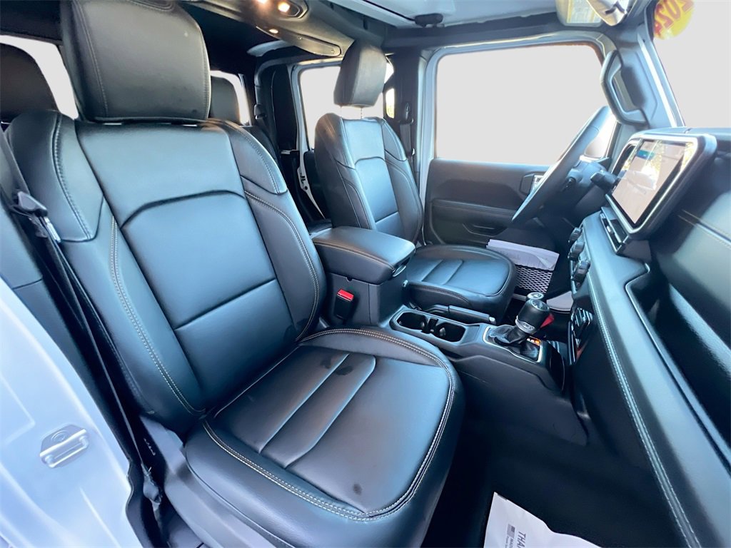 Used 2024 Jeep Gladiator Willys image 27